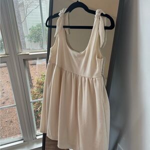 Lulu's Cream Tie-Shoulder Sleeveless Tank Top